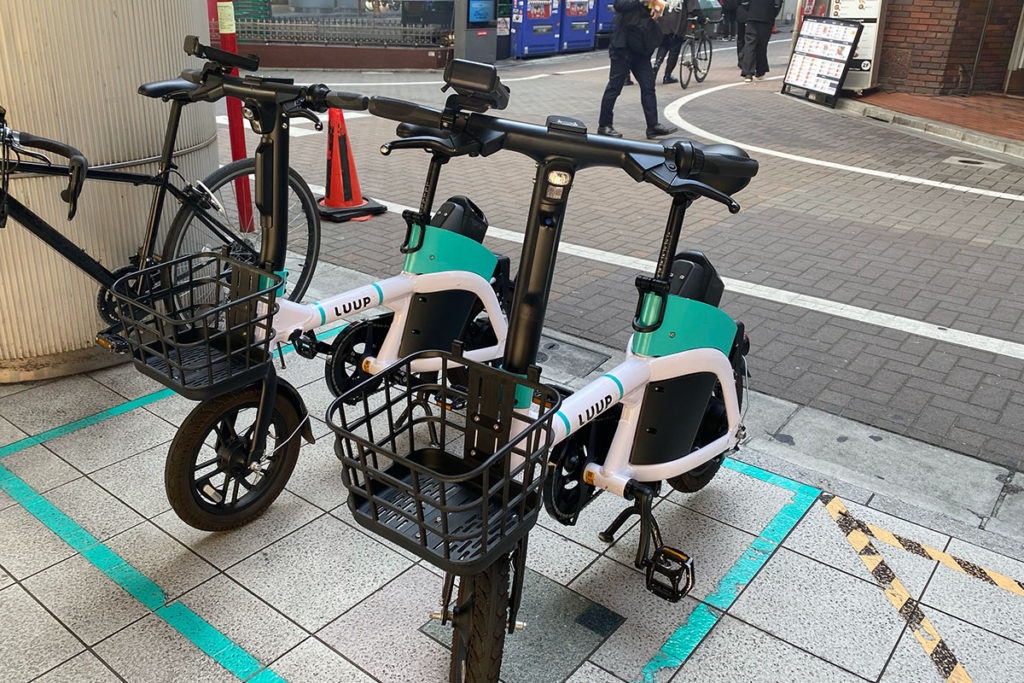 渋谷マークシティのLUUPの電動自転車
