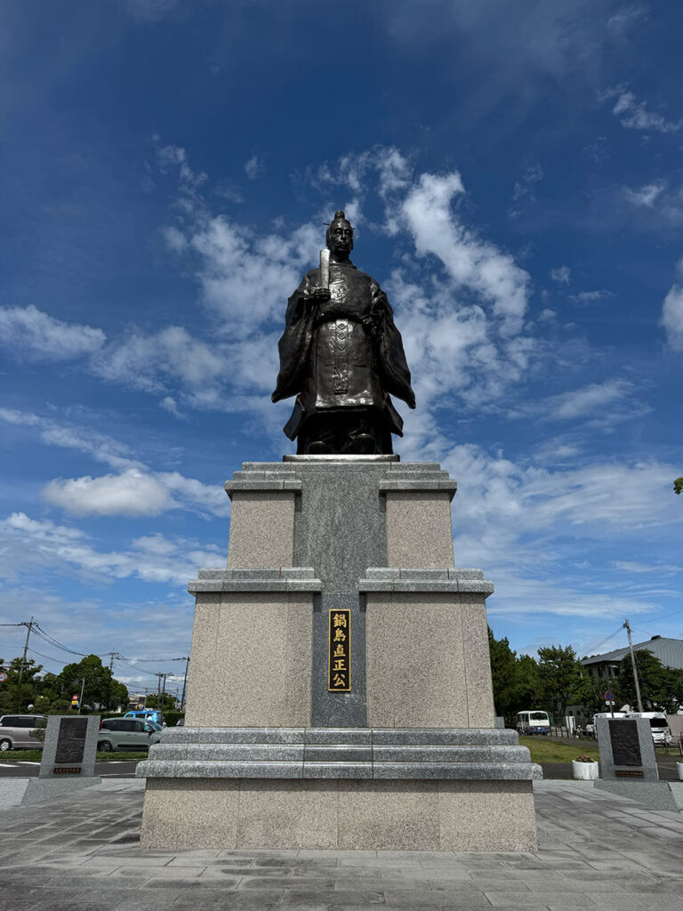 鍋島直正の銅像